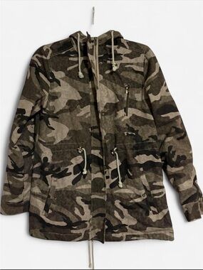 Camo Zip Up Jacket
